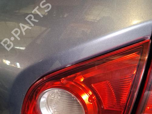 Feu de coffre droit NISSAN QASHQAI I (J10, NJ10) 2.0 dCi (150 hp) 32381471