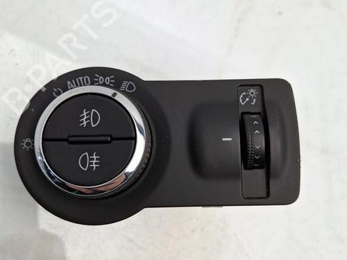 Used Headlight switch OPEL ASTRA J Sports Tourer (P10) 1.7 CDTI (35) (110 hp) 25868673