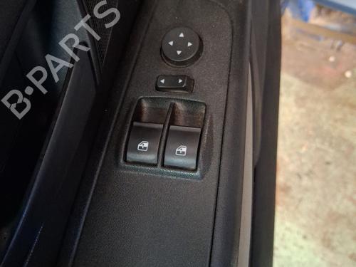 Used Left front window switch FIAT PUNTO (199_) 1.3 D Multijet (75 hp) 29030265