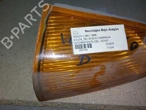 Used Right front indicator VOLVO 240 (P242, P244) [1974-1993]  7991360
