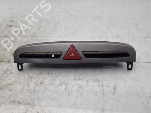 Used Warning switch PEUGEOT 308 I (4A_, 4C_) 1.6 HDi (109 hp) 17953340