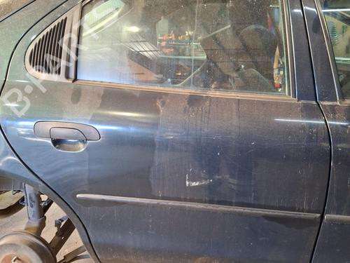 Dør høyre bak FORD MONDEO I (GBP) 2.0 i 16V 4x4 (132 hp) 30703898