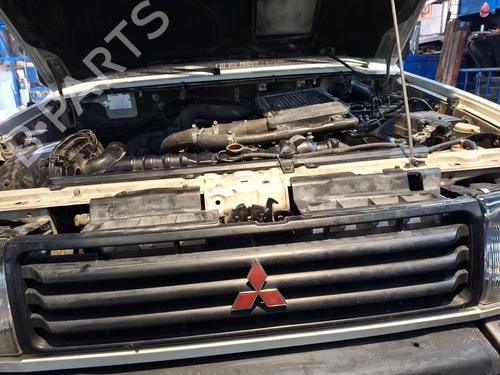 Grill MITSUBISHI PAJERO II (V3_W, V2_W, V4_W, V5_W) 2.5 TDiC (V44W, V24W) (99 hp) 29322053