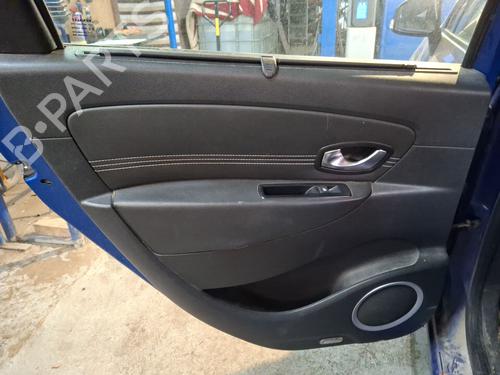 Forra trás esquerda Forra trás esquerda RENAULT SCÉNIC III (JZ0/1_) 1.6 dCi (JZ00, JZ12) (130 hp) 33326140 33326140