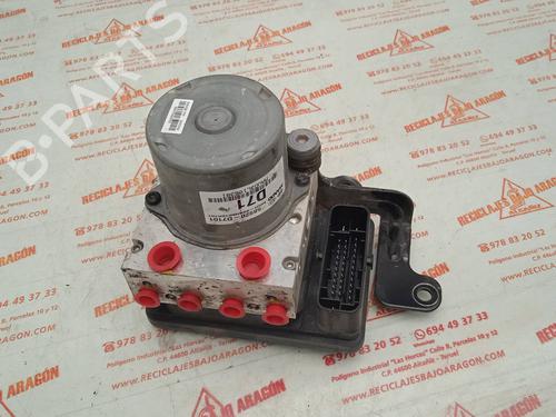 Used ABS pump HYUNDAI TUCSON (TL, TLE) 1.7 CRDi (116 hp) 7947603