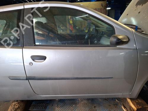 Used Right front door Right front door FIAT PUNTO (176_) 1.7 D (57 hp) 34700192 34700192