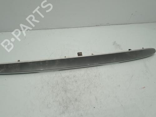 Used Tailgate handle PEUGEOT 307 Break (3E) 2.0 HDI 90 (90 hp) 8219300