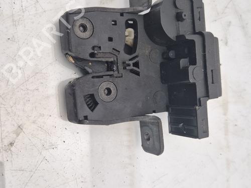 Used Tailgate lock NISSAN MICRA III (K12) 1.5 dCi (82 hp) 26123997