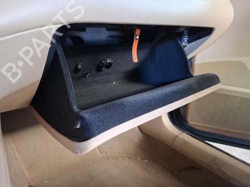 Used Glove box Glove box 39569047 39569047