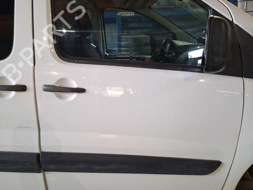 Used Right front door Right front door 39611097 39611097