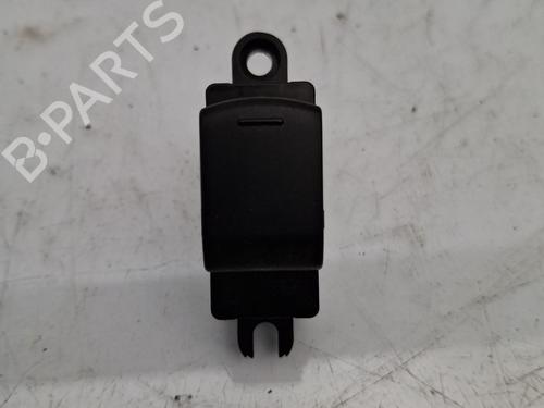 Mando elevalunas trasera derecho SUBARU IMPREZA Hatchback (GT_) 1.6 i (GT3) (114 hp) 32671048