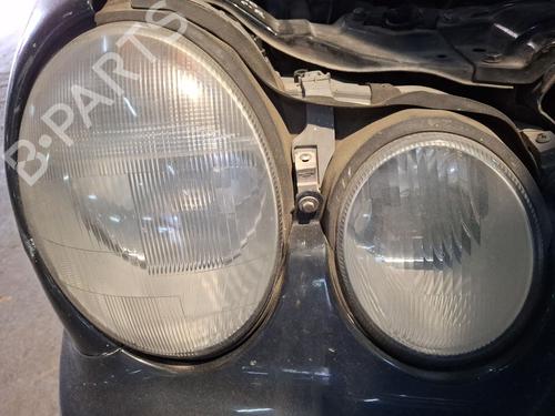 Used Right headlight Right headlight MERCEDES-BENZ E-CLASS (W210) E 270 CDI (210.016) (170 hp) 33824796 33824796