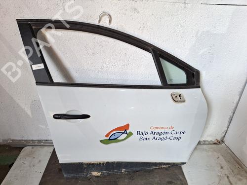 Used Right front door RENAULT CLIO IV (BH_) 1.5 dCi 75 (75 hp) 26953447