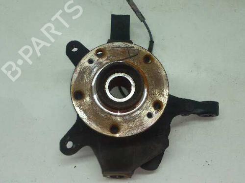 Used Left front steering knuckle RENAULT LAGUNA II (BG0/1_) [2001-2007]  7931996