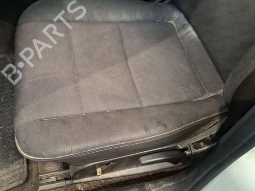 Used Left front seat MERCEDES-BENZ C-CLASS (W202) C 250 Turbo-D (202.128) (150 hp) 29030341