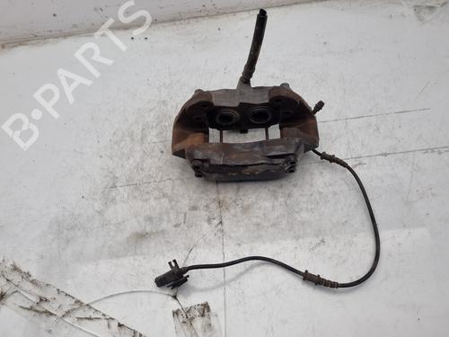 Used Left front brake caliper MERCEDES-BENZ S-CLASS (W220) S 320 (220.065, 220.165) (224 hp) 17836943
