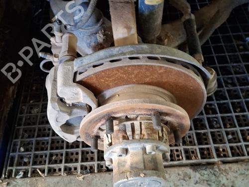 Used Right front steering knuckle MITSUBISHI PAJERO I (L04_G, L14_G) 2.5 TD (L044G, L049G) (95 hp) 28387719
