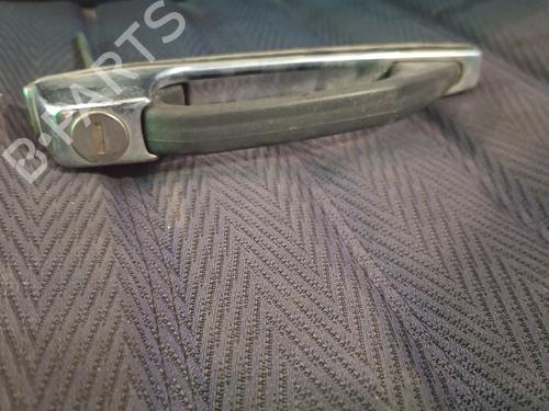 Used Front right exterior door handle Front right exterior door handle MERCEDES-BENZ 123 Saloon (W123) 200 D (60 hp) 39611064 39611064