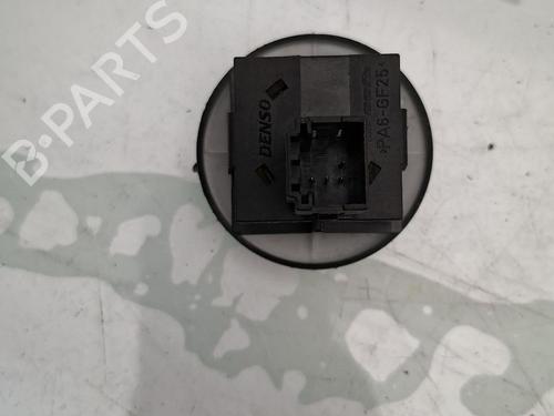 Climate control PEUGEOT 807 Van (EB_) 2.0 HDi (EBRHTBF, EBRHWBF) | BP36387896I5 - Image 2