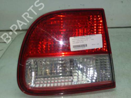 Used Rear fog light SEAT LEON (1M1) 1.9 TDI (110 hp) 7932889