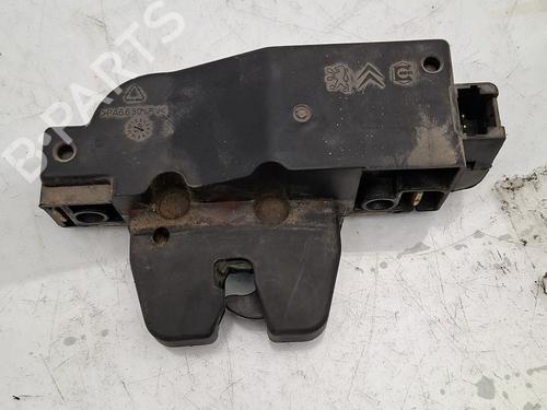 Used Tailgate lock Tailgate lock PEUGEOT 807 Van (EB_) 2.0 HDi (EBRHTBF, EBRHWBF) (109 hp) 36323393 36323393