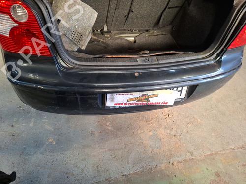 Pare-chocs arrière VW POLO IV (9N_, 9A_) 1.4 16V (75 hp) 30703918