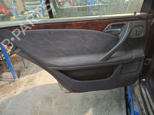 Forra trás esquerda Forra trás esquerda MERCEDES-BENZ E-CLASS (W210) E 270 CDI (210.016) (170 hp) 33824806 33824806