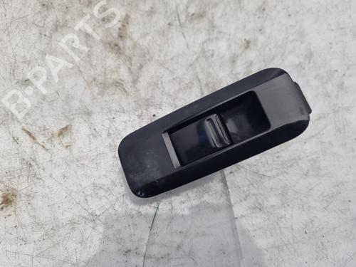 Used Right front window switch NISSAN PRIMERA Hatchback (P12) 1.8 (115 hp) 17155299