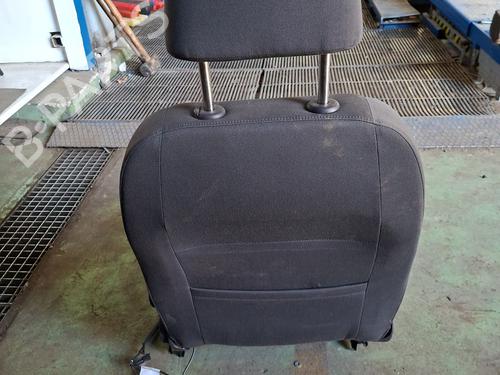 Sæde venstre fortil Sæde venstre fortil VW GOLF V (1K1) 1.9 TDI (105 hp) 34127882 34127882