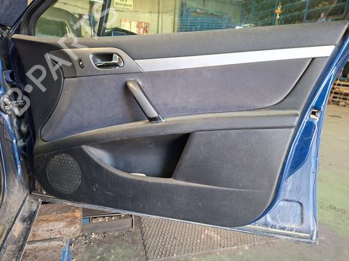 Høyre frontpanel Høyre frontpanel PEUGEOT 407 (6D_) 1.6 HDi 110 (6D9HZC, 6D9HYC) (109 hp) 34371330 34371330