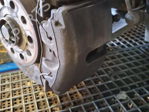Used Right front brake caliper SEAT TOLEDO III (5P2) 2.0 FSI (150 hp) 30143037