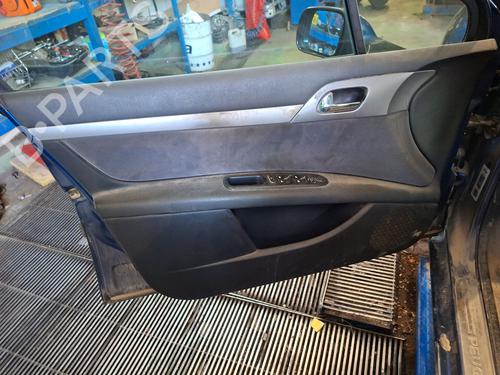 Venstre frontpanel Venstre frontpanel PEUGEOT 407 (6D_) 1.6 HDi 110 (6D9HZC, 6D9HYC) (109 hp) 34371323 34371323