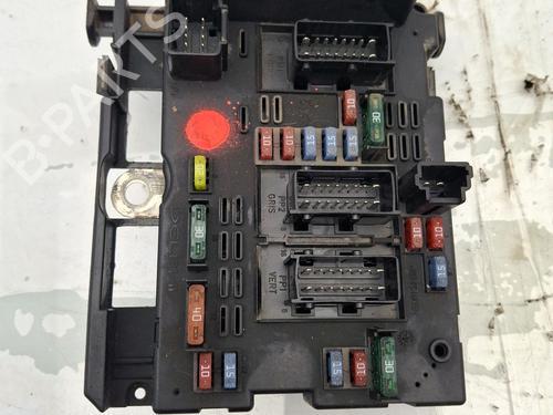 Used Fuse box PEUGEOT 206 Hatchback (2A/C) 1.4 HDi eco 70 (68 hp) 29268465
