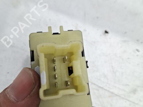 Right front window switch RENAULT CLIO IV (BH_) 1.5 dCi 75 | BP27157845I26