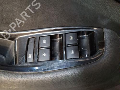 venstre-fortil-elrude-kontakt-chevrolet-orlando-j309-2010-32381570 main image