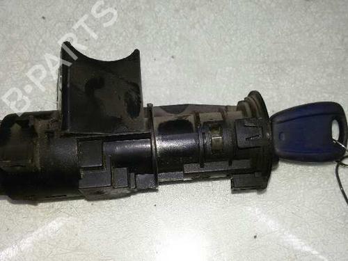 Used Ignition barrel FIAT DOBLO MPV (119_, 223_) 1.9 JTD (105 hp) 7935205