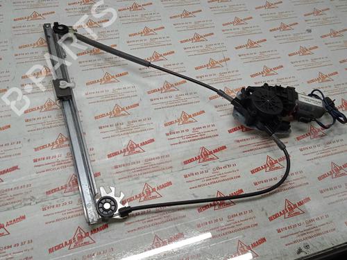 Used Front right window mechanism RENAULT MEGANE I Coach (DA0/1_) [1996-2003]  7946075