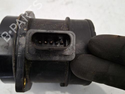 Débitmètre de masse D'Air Débitmètre de masse D'Air KIA CARENS III MPV (UN) 2.0 CRDi 140 (140 hp) 33795429 33795429