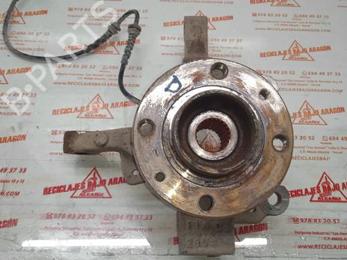 Used Right front steering knuckle RENAULT CLIO III (BR0/1, CR0/1) [2005-2014]  7945723