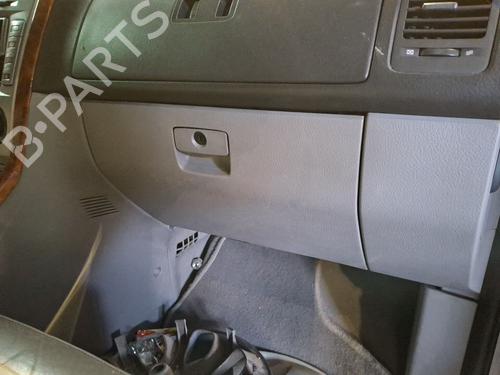 Used Glove box KIA CARNIVAL II (GQ) 2.9 CRDi (144 hp) 30475777