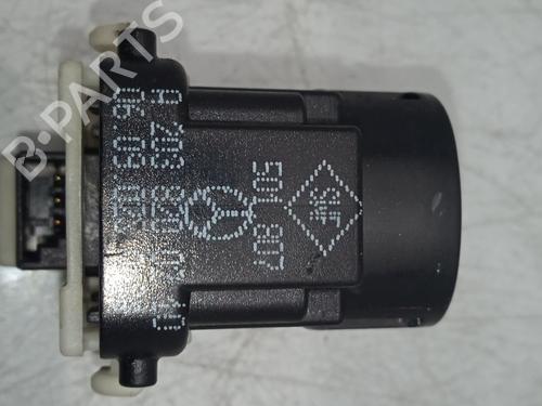 Right front window switch MERCEDES-BENZ CLK (C209) CLK 200 Kompressor (209.342) | BP8364854I26