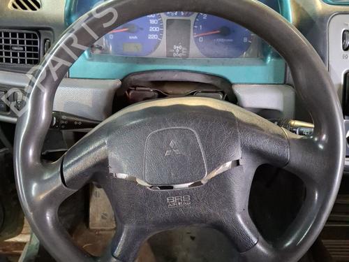 Volante MITSUBISHI PAJERO PININ I (H6_W, H7_W) 1.8 GDI (H66W, H76W) (120 hp) 32381746