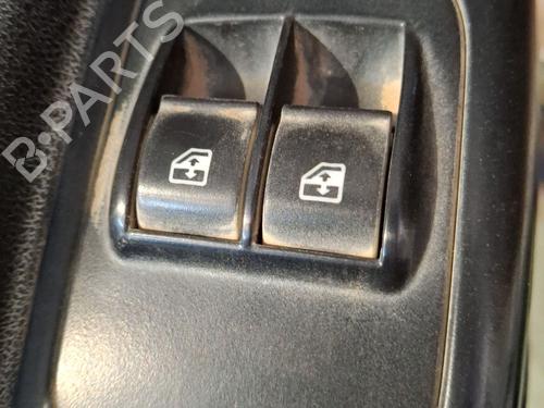 Used Left front window switch FIAT FIORINO Box Body/MPV (265_) [2013-2025]  30475752