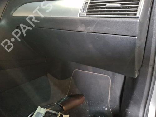 Schowek pasażera AUDI A6 C6 (4F2) 2.0 TDI BP29322378C95