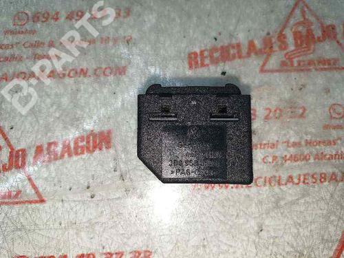 Used Right front window switch Right front window switch VW GOLF IV (1J1) 1.6 (102 hp) 7944268 7944268
