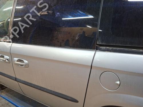 Left slide door CHRYSLER VOYAGER IV (RG, RS) 2.5 CRD | BP29322327C74 