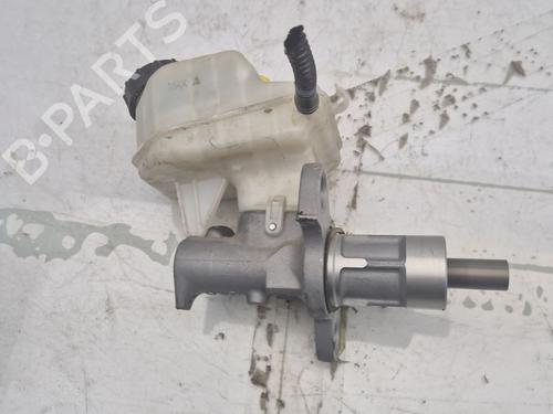 brake-master-cylinder-opel-insignia-a-g09-2008-2009-2010-2011-2012-2013-2014-2015-2016-2017-39398600 main image