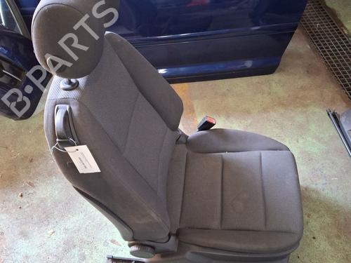 Right front seat AUDI A3 (8P1) 1.6 TDI BP27569337C16