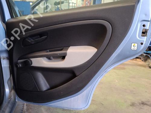 Bageste højre beklædning FIAT PUNTO (199_) 1.3 D Multijet (75 hp) 29030261