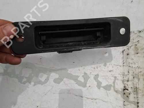 Tailgate handle PEUGEOT 807 Van (EB_) 2.0 HDi (EBRHTBF, EBRHWBF) | BP36387895C132 - Image 2
